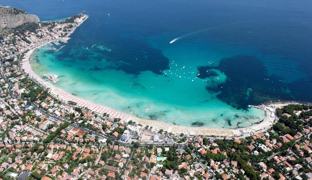 ***  Principe Di Belmonte Bed & Breakfast Palermo İtalya